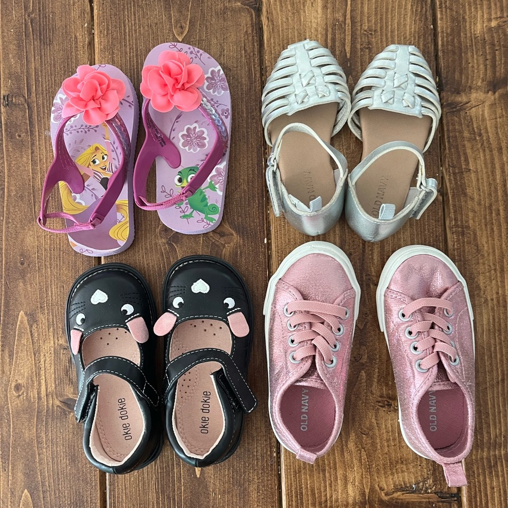 Size 6 girl shoes bundle